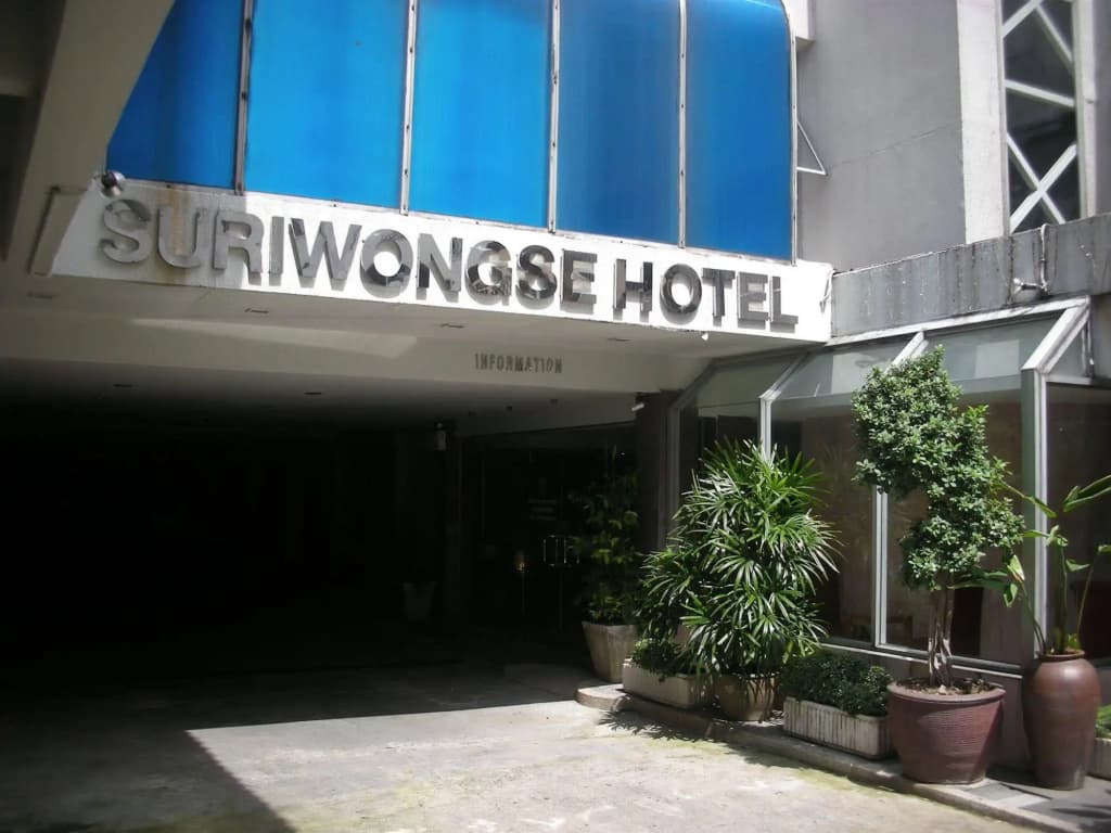 Suriwongse Hotel - photo 1