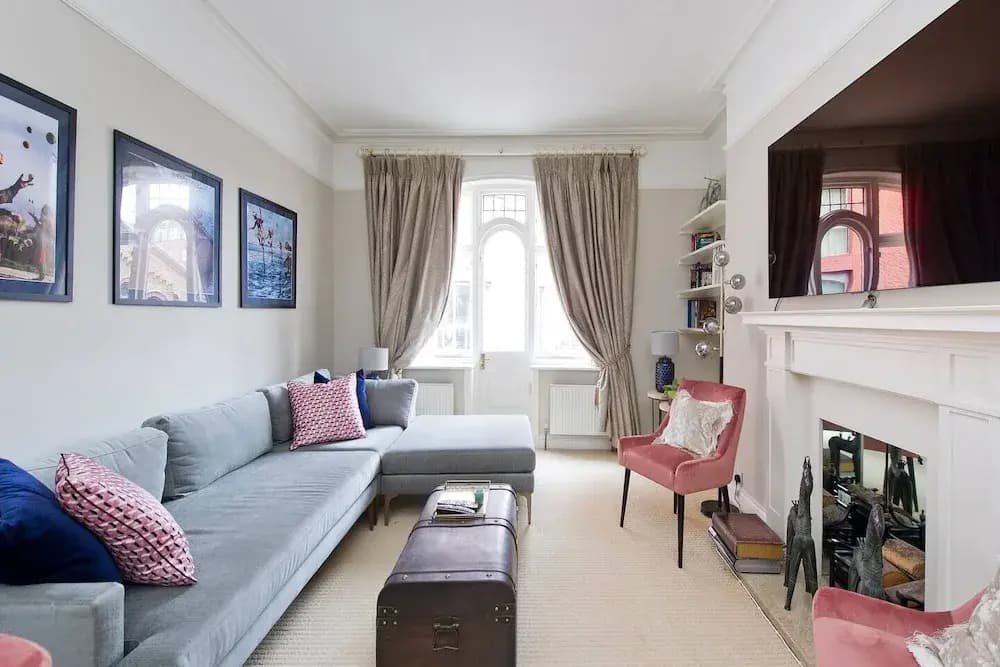 Luxurious 2-Bed Apt, 5 mins from Buckingham Palace - photo 4