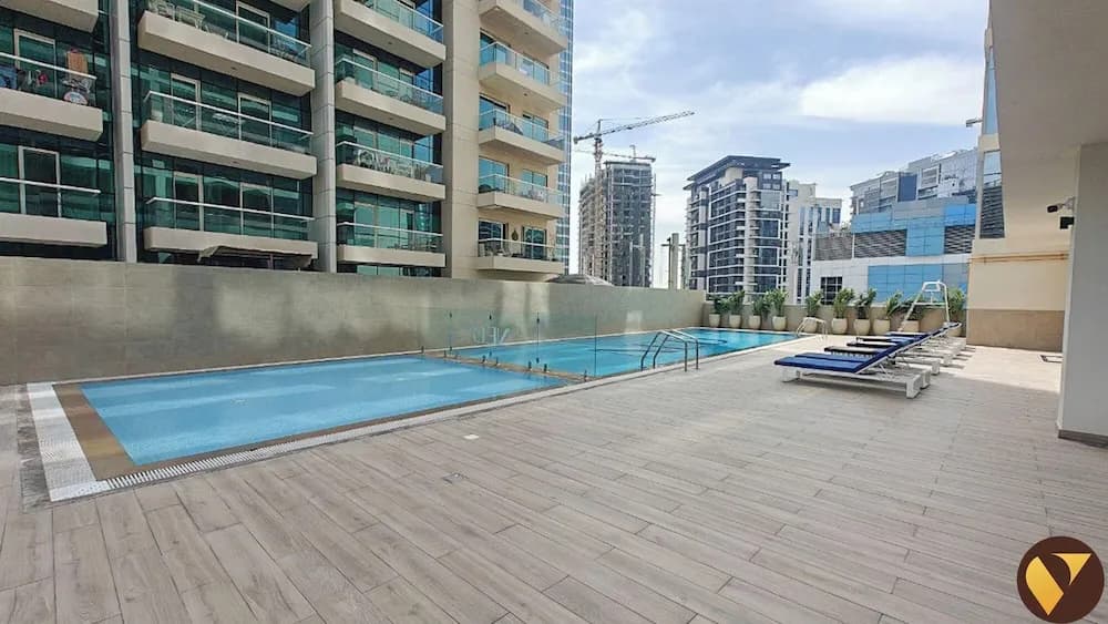 Vogue | Canal Bay close to Burj Khalifa Dubai Mall - photo 13