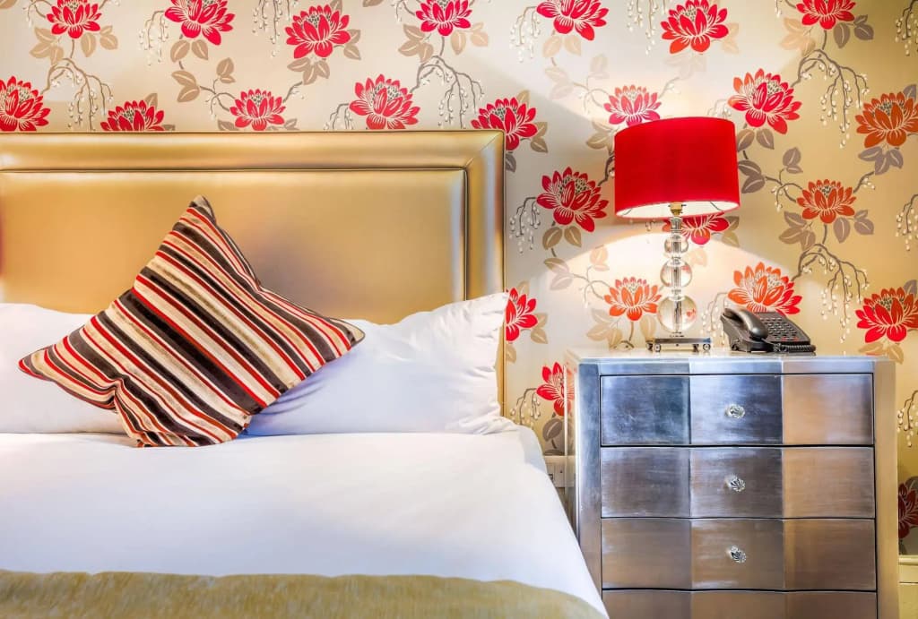 Tophams Hotel - photo 4