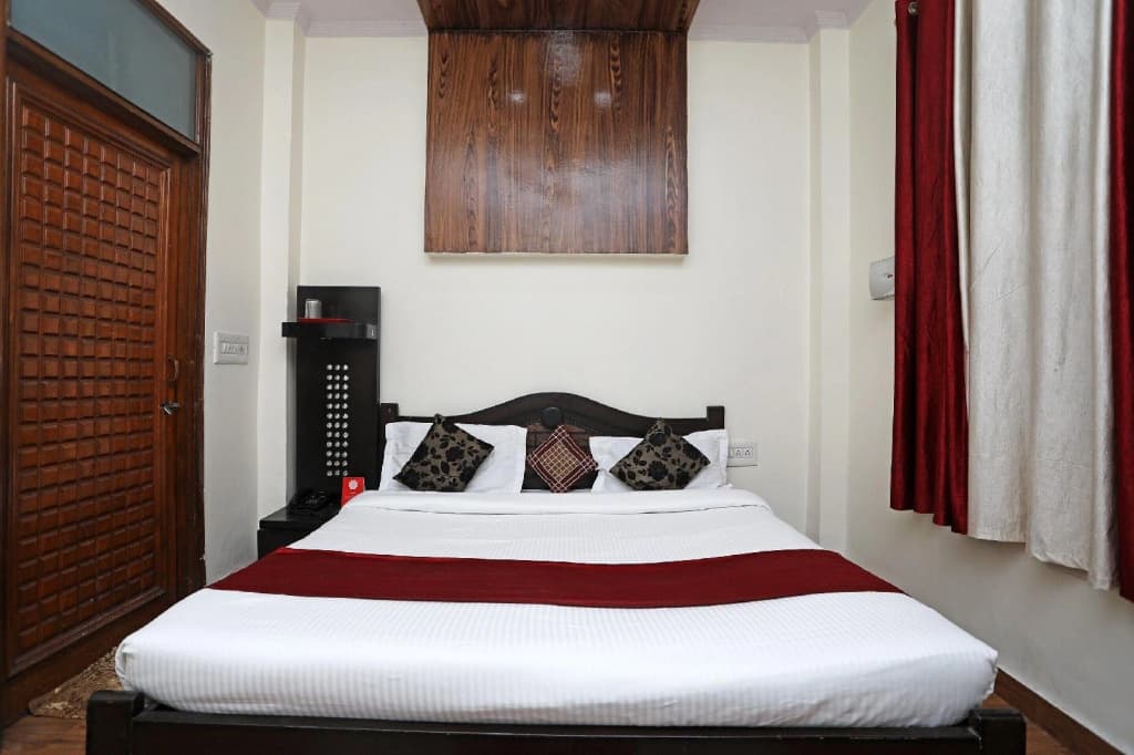 The Castle Bed  Breakfast - photo 13
