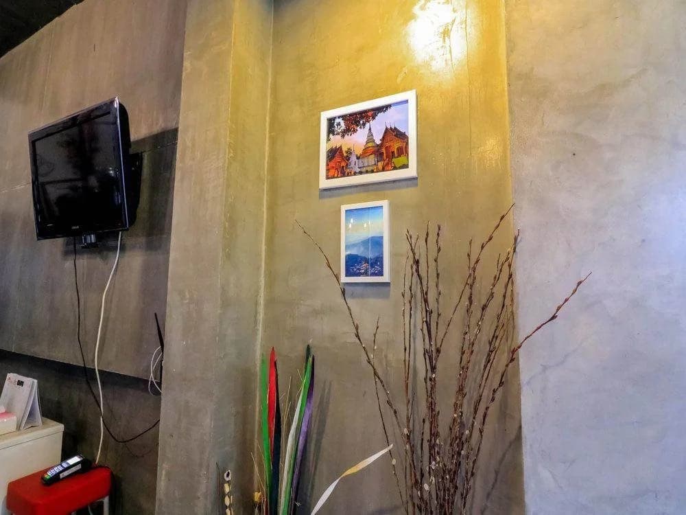 Chula Room & Service - photo 11