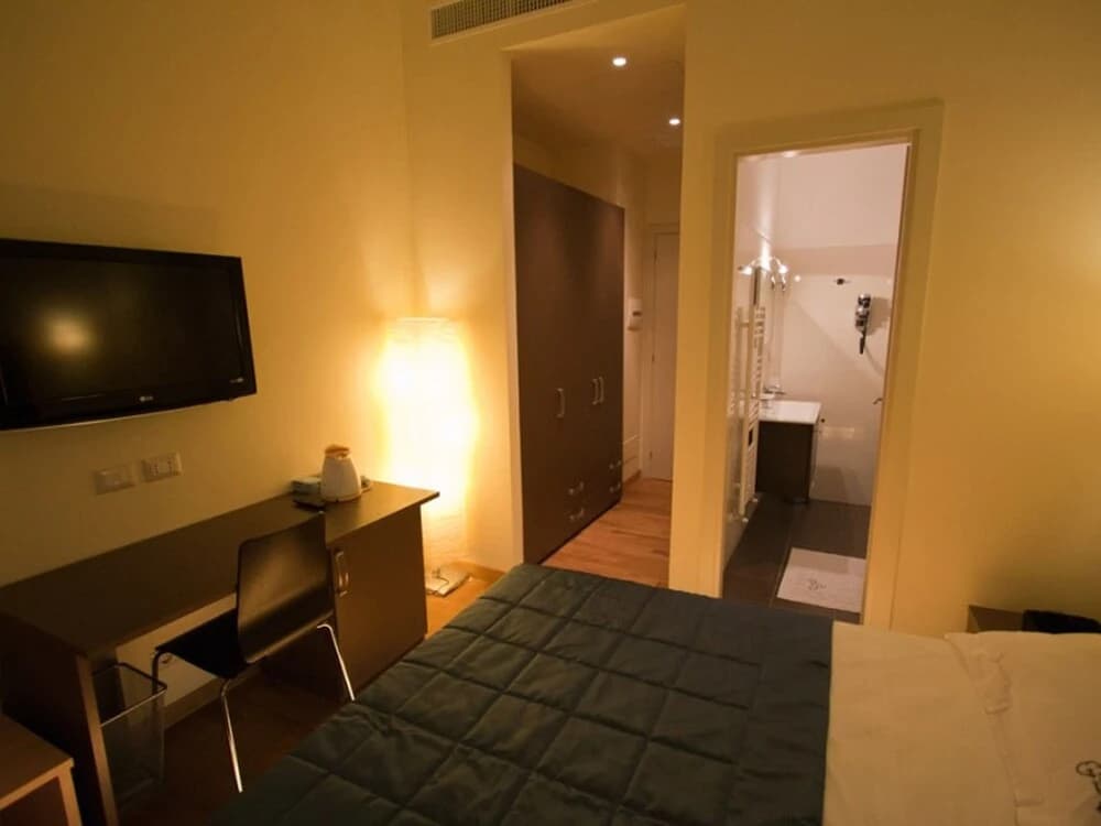 Rome Armony Suites - Classic Double 3 - photo 3