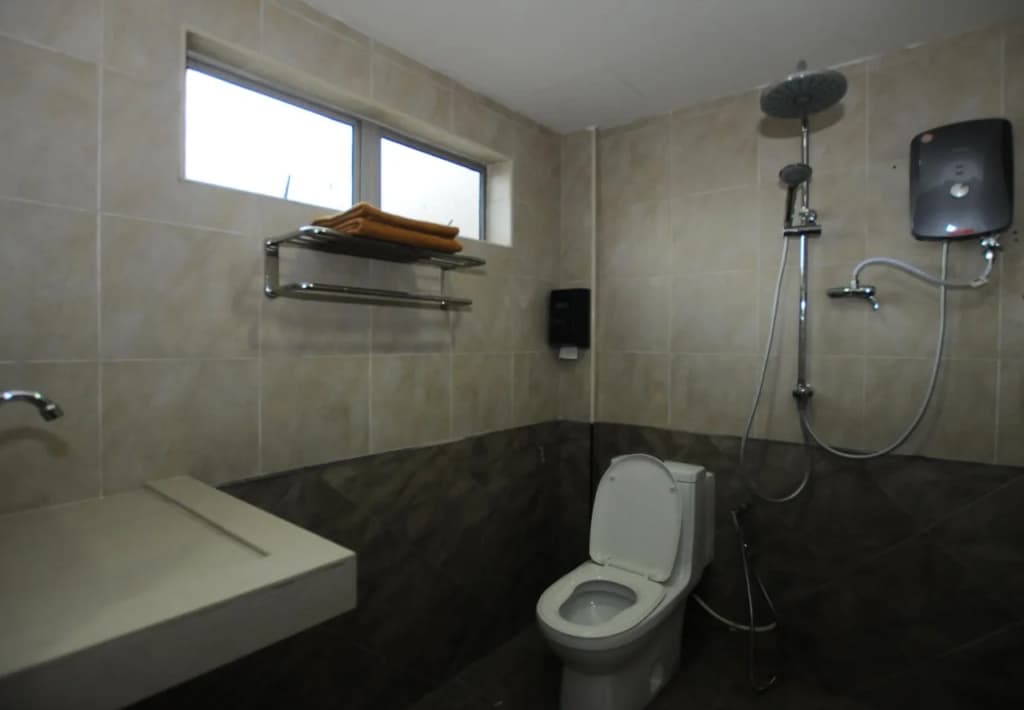 Ailang Hotel - photo 7