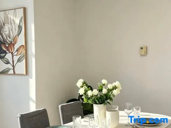 Spacious Modern 3B for 6 Next to Darling Harbour - photo 1