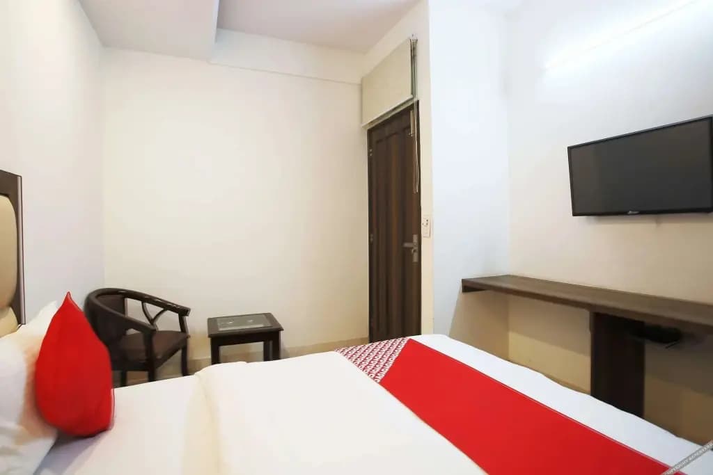 South Continental B&B by OYO Rooms - photo 6
