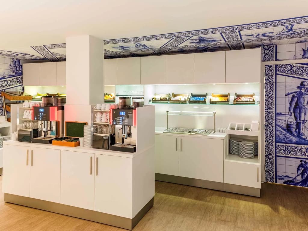 ibis Styles Amsterdam Central Station - photo 11