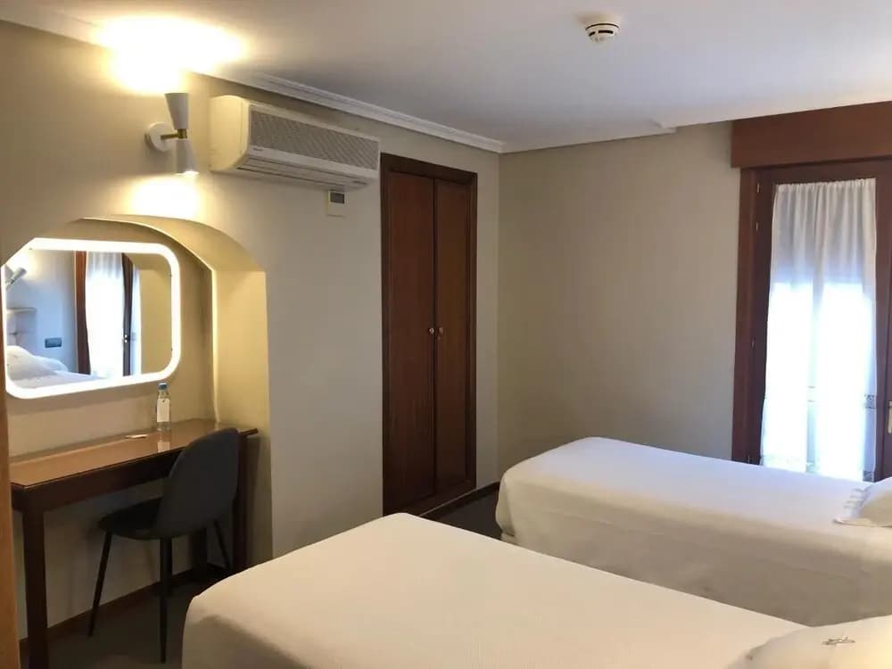 Hostal Astoria - photo 6