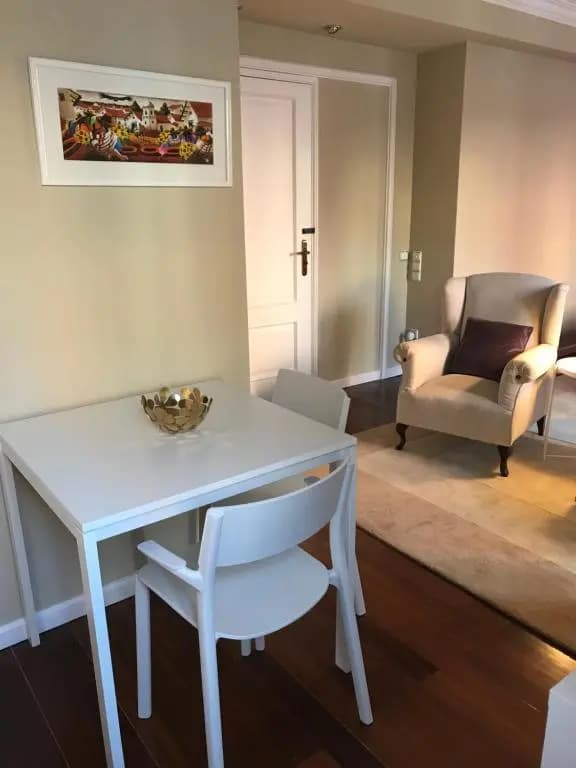 New and Unique Charming Studio at Campolide - photo 5