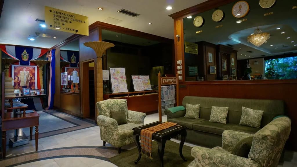 Silom City Hotel - photo 2