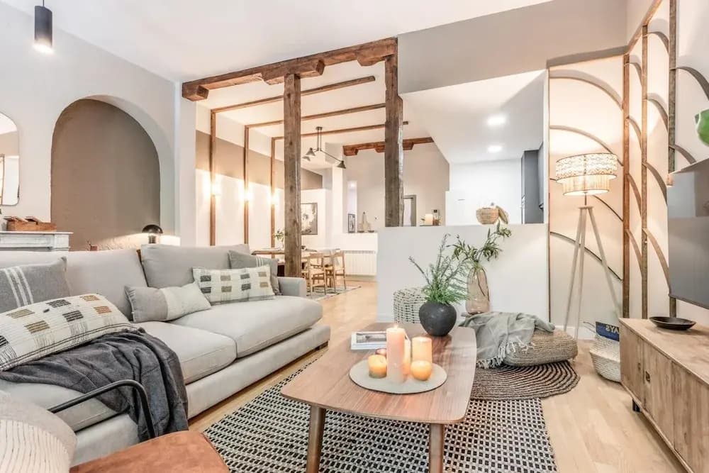 Akabli - 2 Bedrooms in Almagro - photo 1