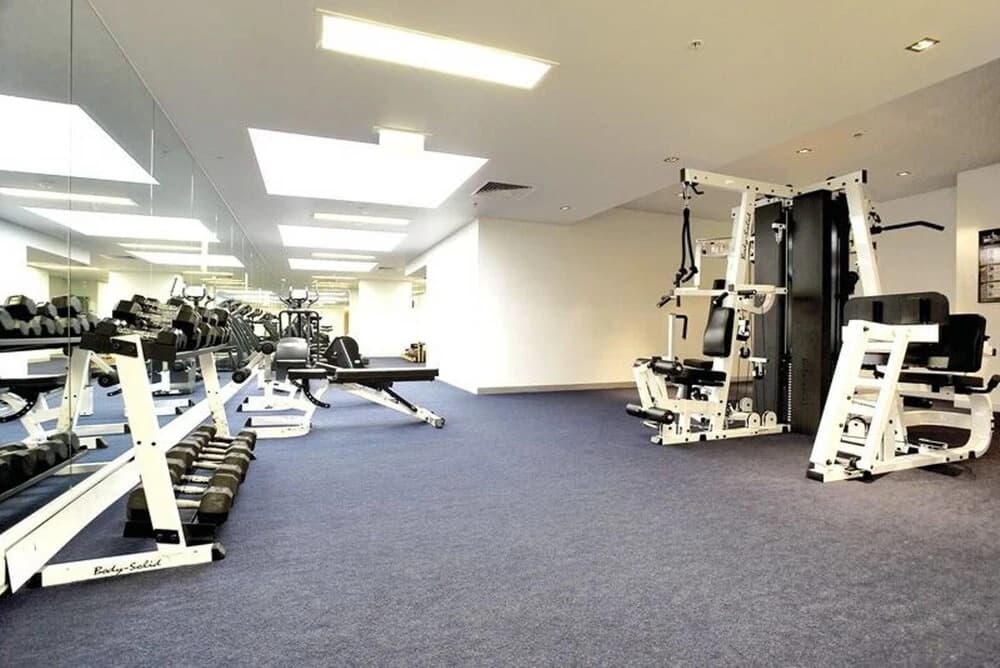2 Beds 2 Baths Free Carpark behind State Library - photo 9