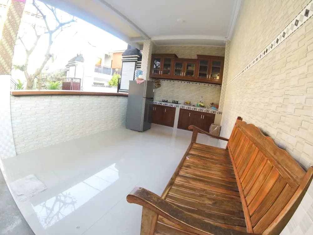 Adi Homestay Canggu - photo 11