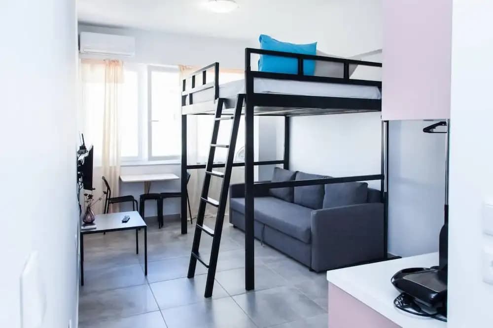 Homey studio in Athens Downtown -3 - photo 9