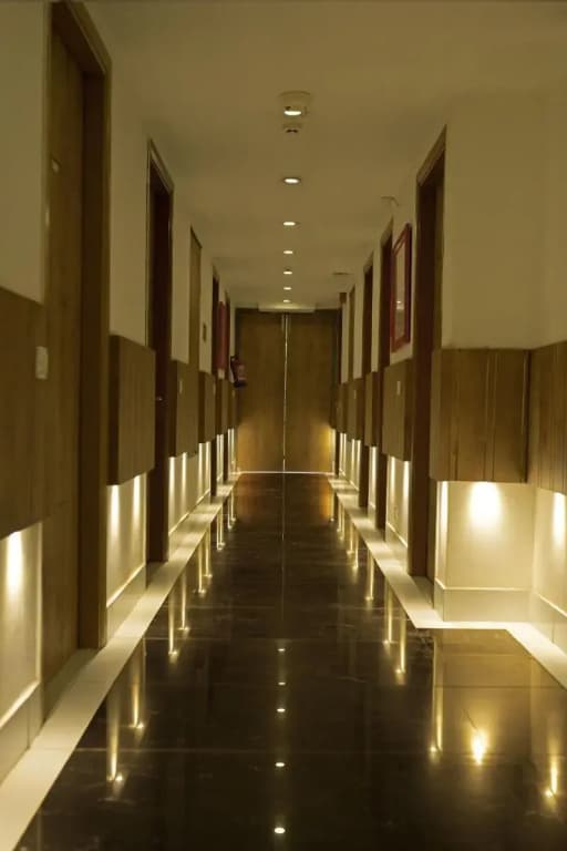 Treebo Trend Town Pallace Inn - photo 10