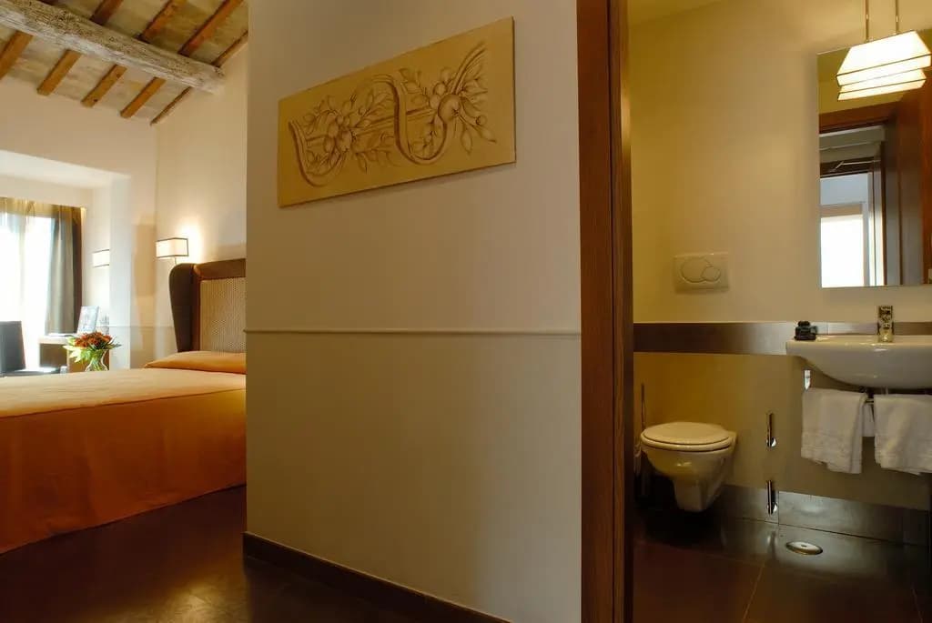 Condotti Palace - photo 9