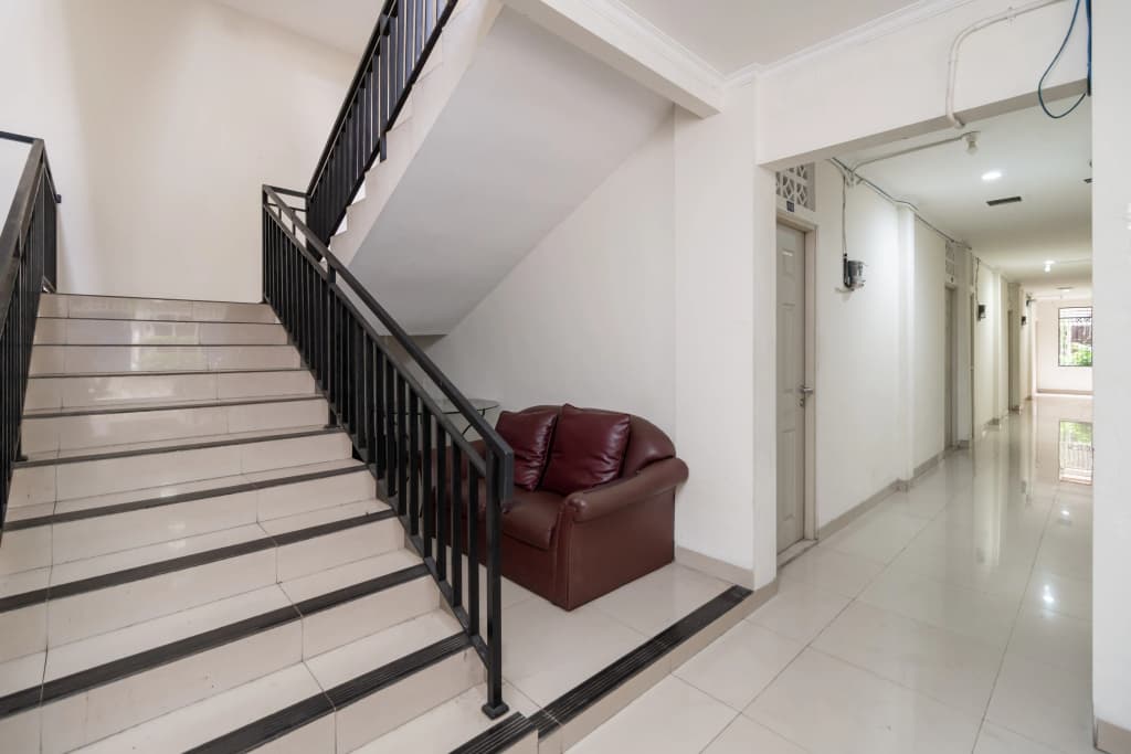 Urbanview Hotel Minongga Pondok Labu by RedDoorz - photo 10