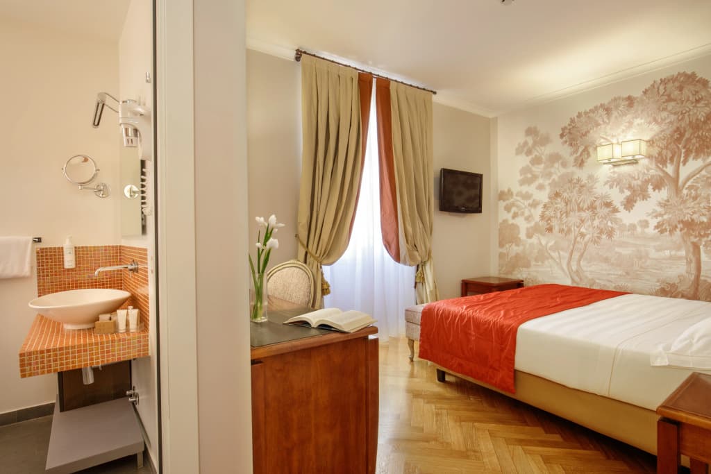 Hotel Mozart - photo 1