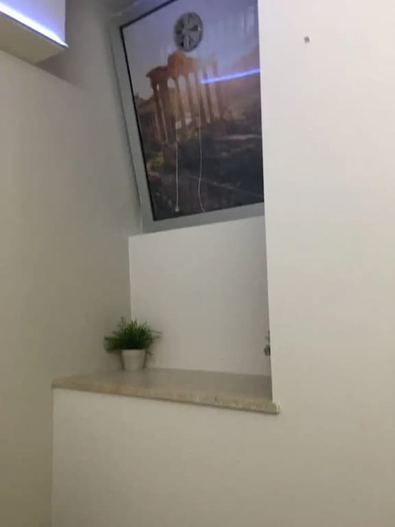 Vatican Room Rental - photo 2