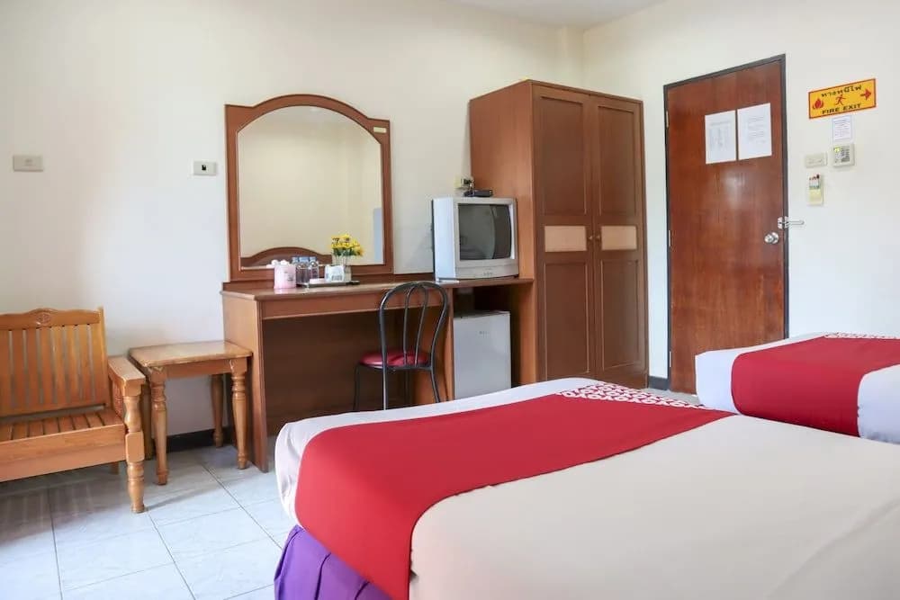OYO 747 Suwanna Hotel - photo 6