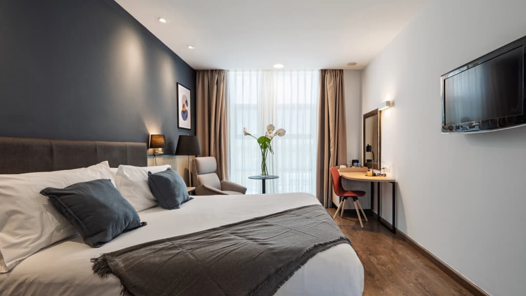 Crowne Plaza Madrid Airport by IHG - photo 7