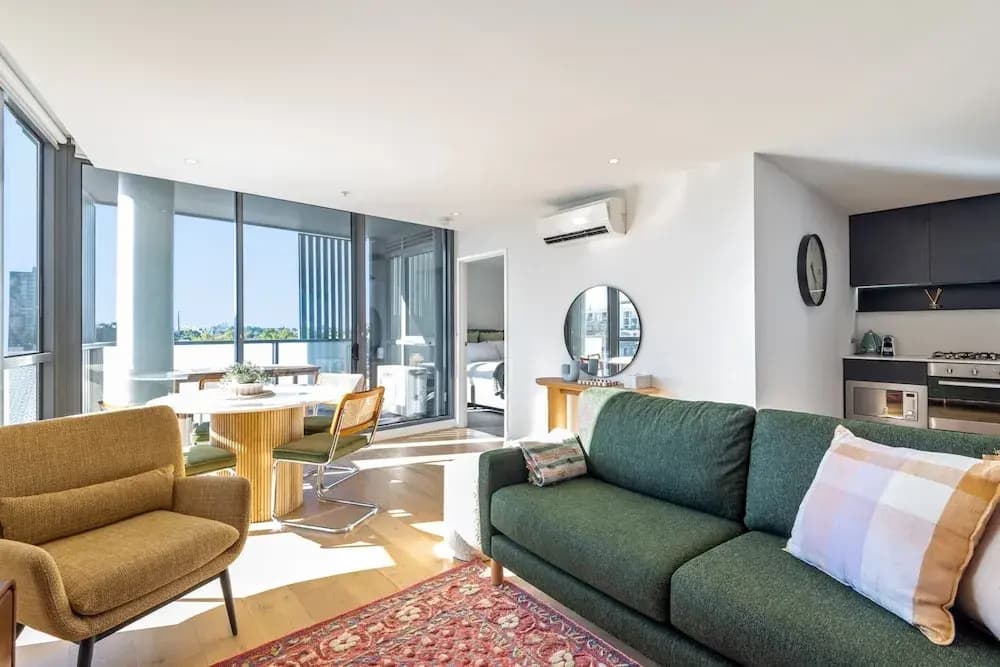 Collingwood Cool 2-bed, Balcony, Gym, Rooftop - photo 4