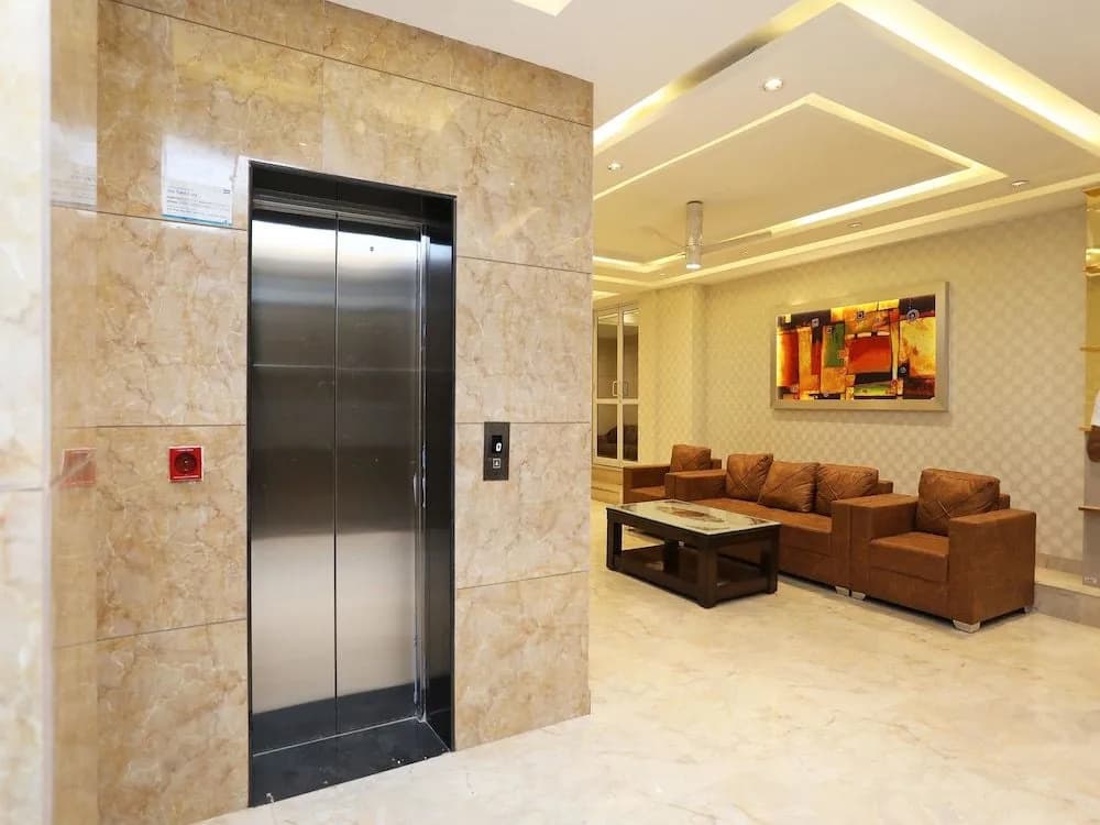 Hotel Urban Luxury - photo 11