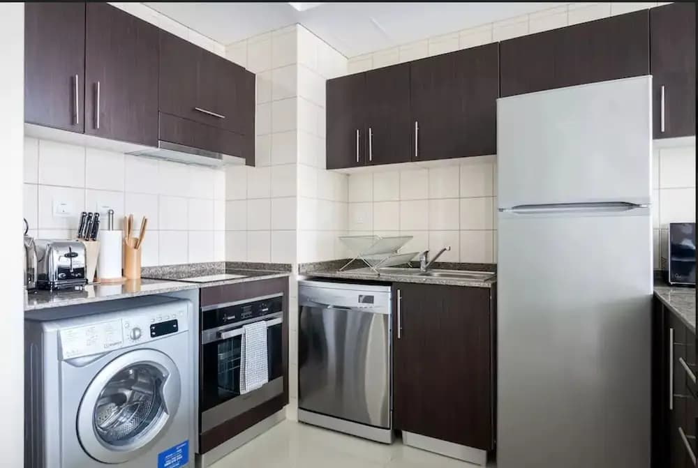 Driven Holiday Homes - Bay Central - photo 18