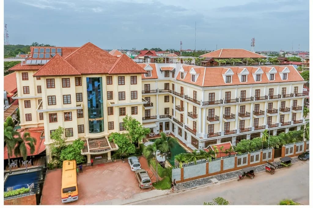 The Suite By Royal Crown Hotel - main photo