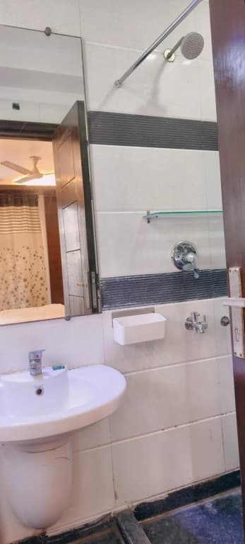 Luxurious 3Bhk Apartment! - photo 38