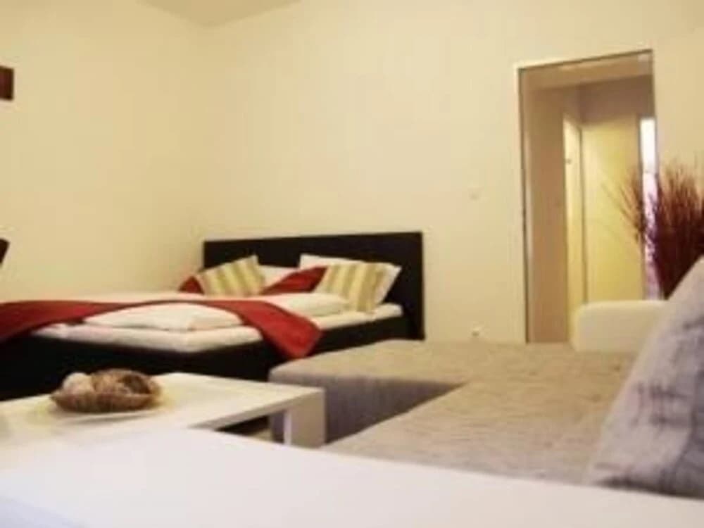 Checkvienna Apartment Kroellgasse - photo 4