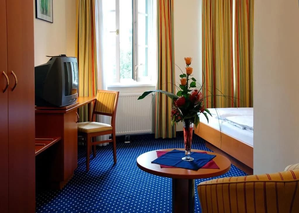 SUITE HOTEL 900m ZUR OPER - photo 6
