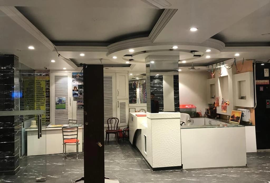 Hotel Crystal Deluxe at New Delhi Railway Station - photo 17