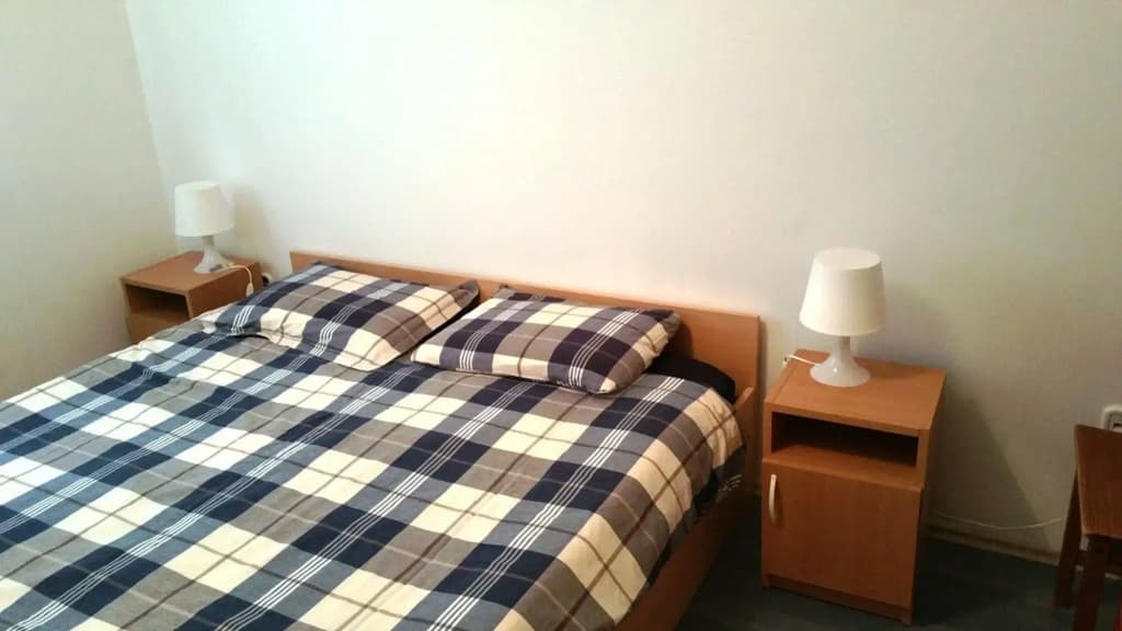 UJPEST - photo 3