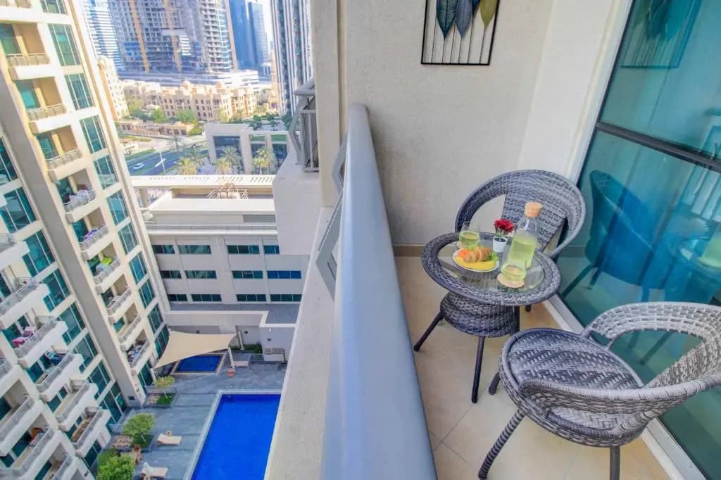 Durrani Homes - Luxurious Studio near Dubai Mall with pool view - photo 13