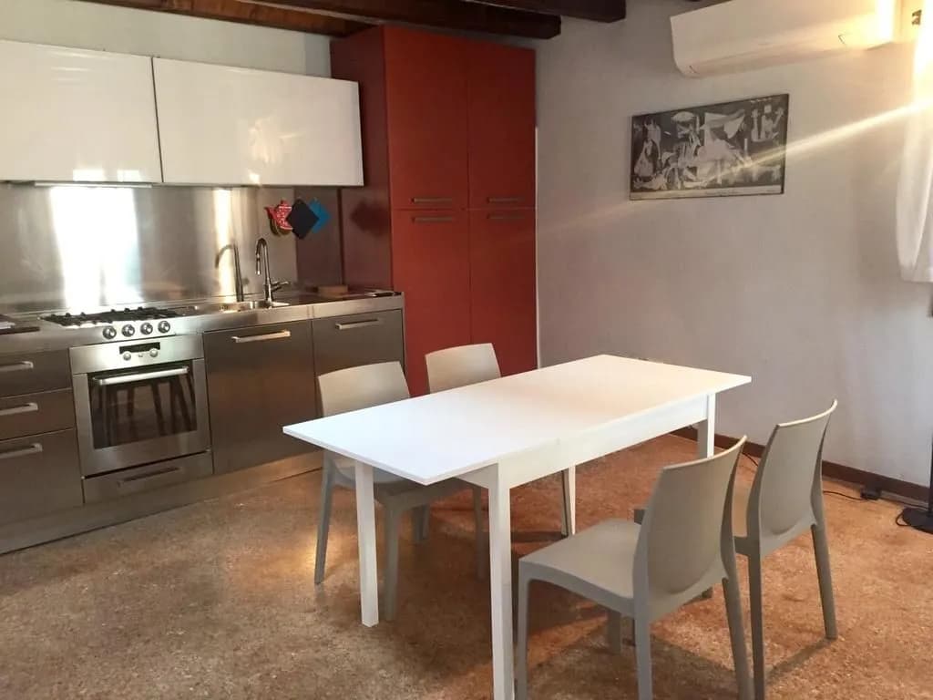 Cool Apartments Venice - photo 8