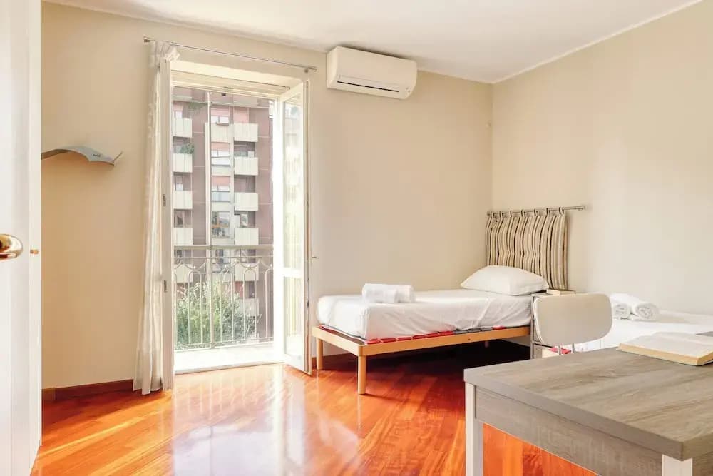 Delightful 2BR flat near Navigli - photo 1
