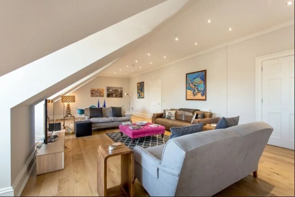 5 Star Luxury Apartment - photo 2
