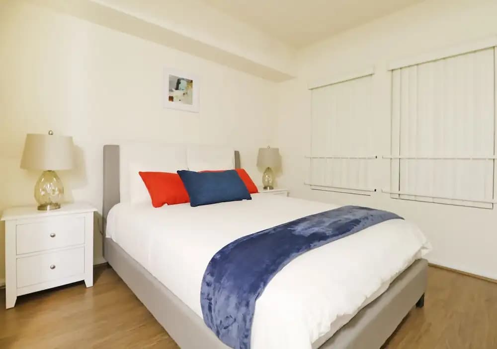 Downtown LA Artistic Apartments - photo 3