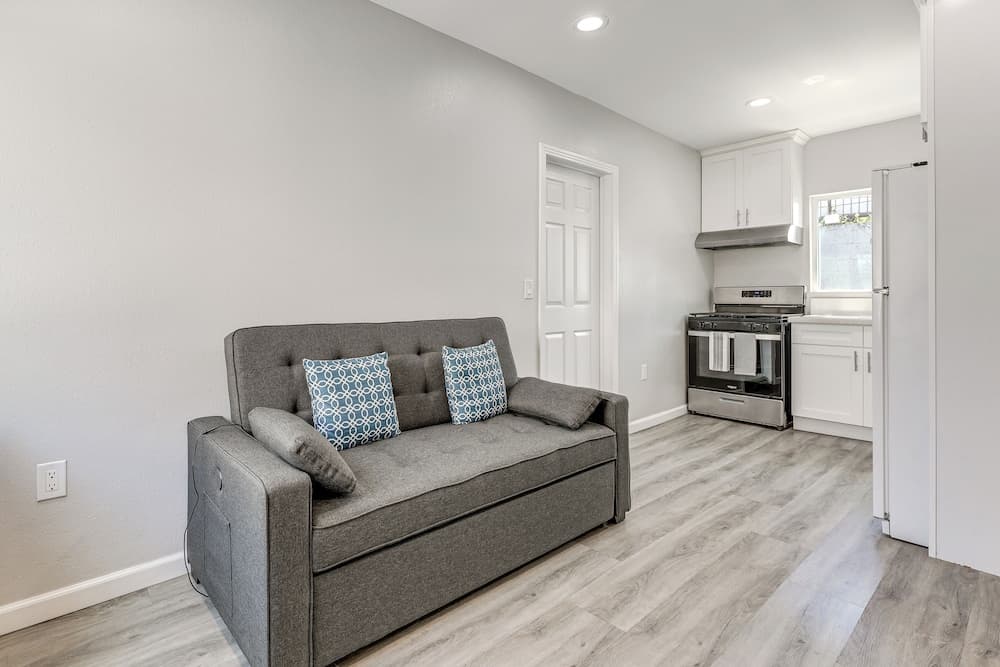 Near USC & Dtla! Extended Stay in West Adams - photo 7
