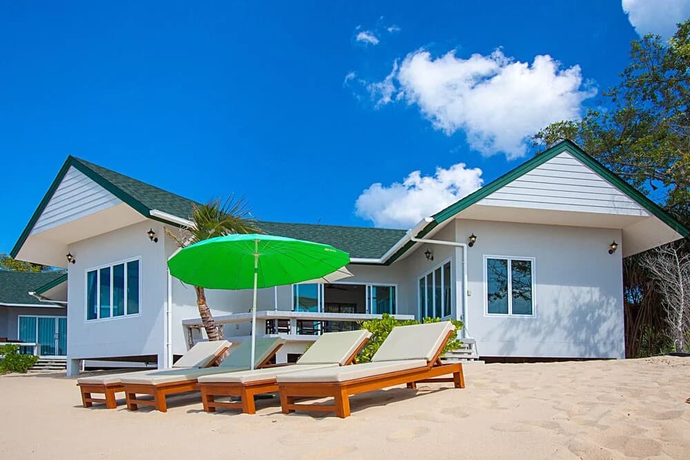 Interstellar Beachfront Villa A - photo 12
