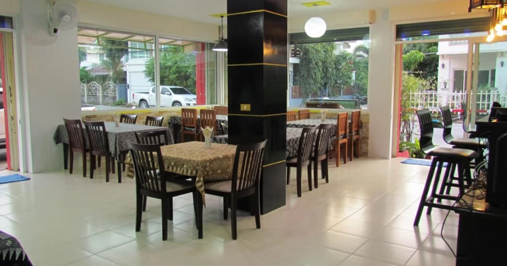 La Piccola Patong - photo 9