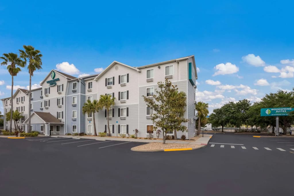 WoodSpring Suites Orlando North - Maitland - photo 11