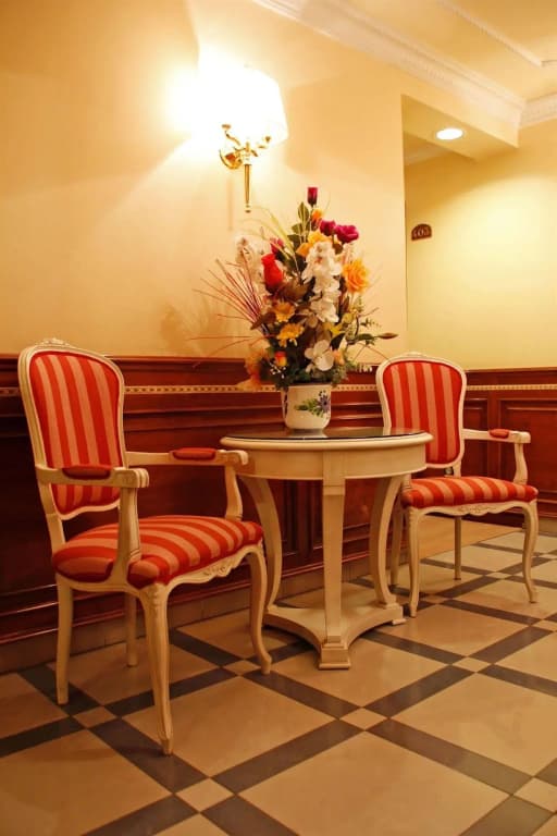 Hostal Victoria II - photo 14