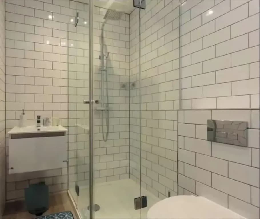 City Centre 2 BED 2 Bath Apartment - photo 7