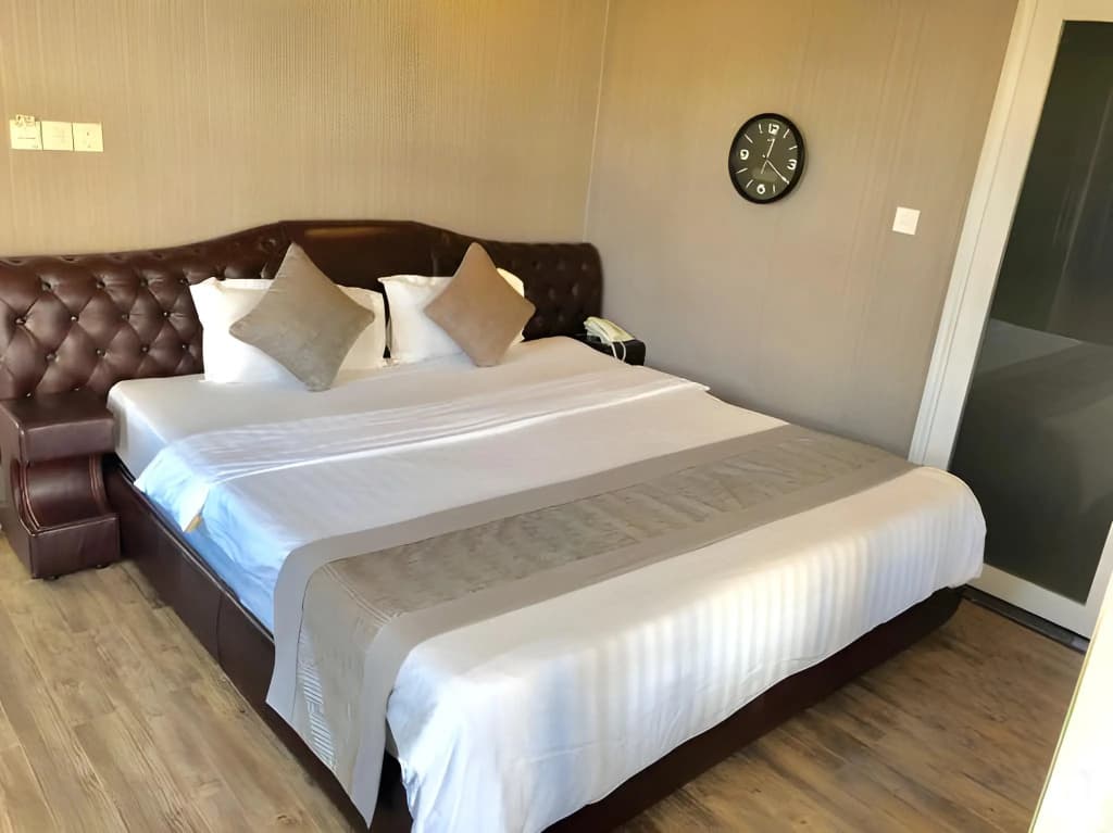 New Sun Hotel - photo 2