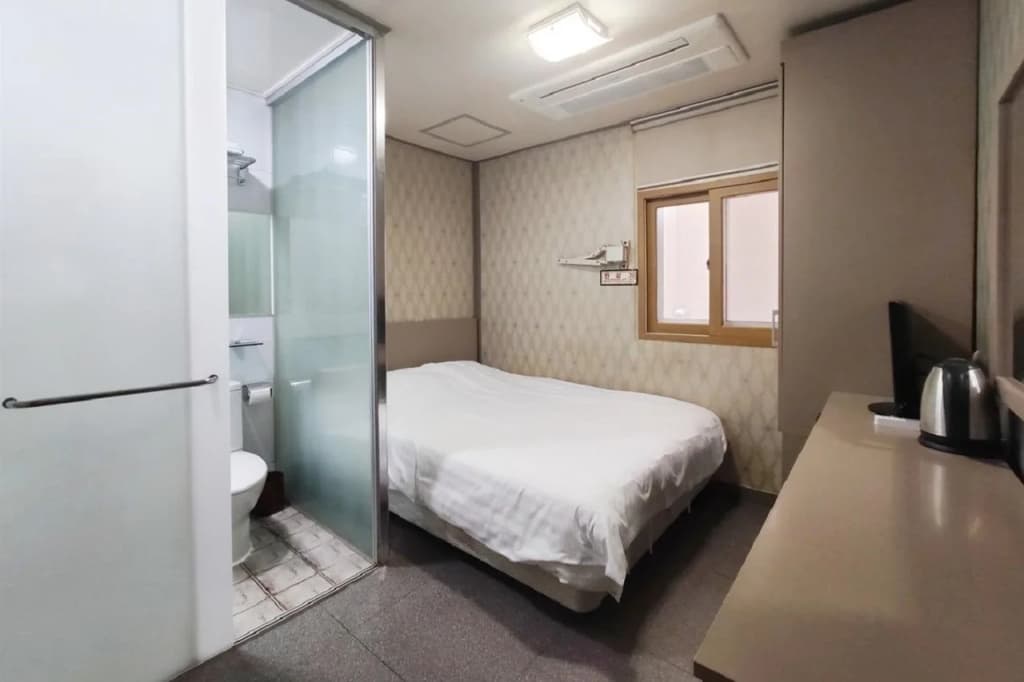 OYO Hostel Myeongdong 2 - photo 3