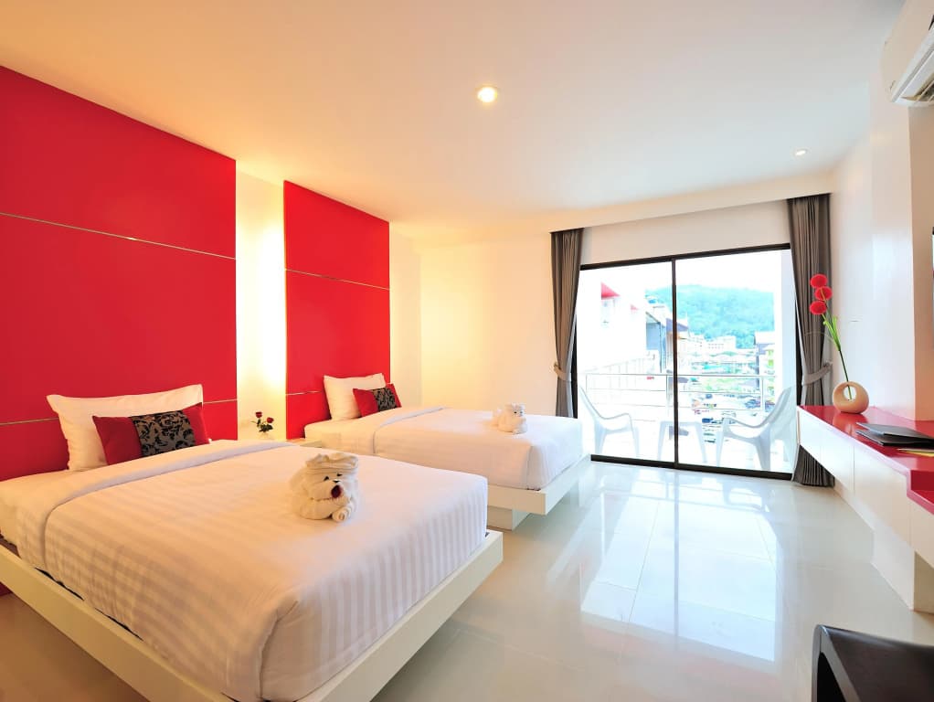 Alfresco Phuket Hotel - photo 2
