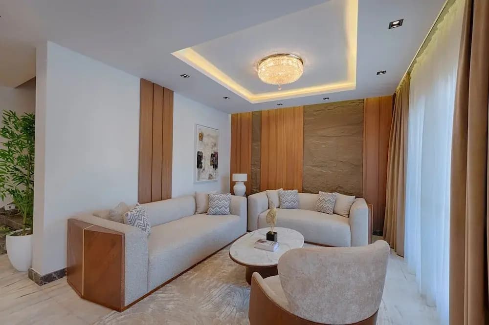 Vesta - Luxury Villa - 3BR - CFC I - photo 1