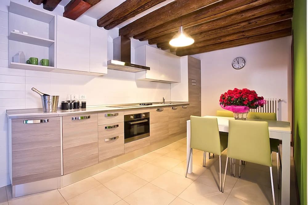 Good Wine Apartments - photo 18